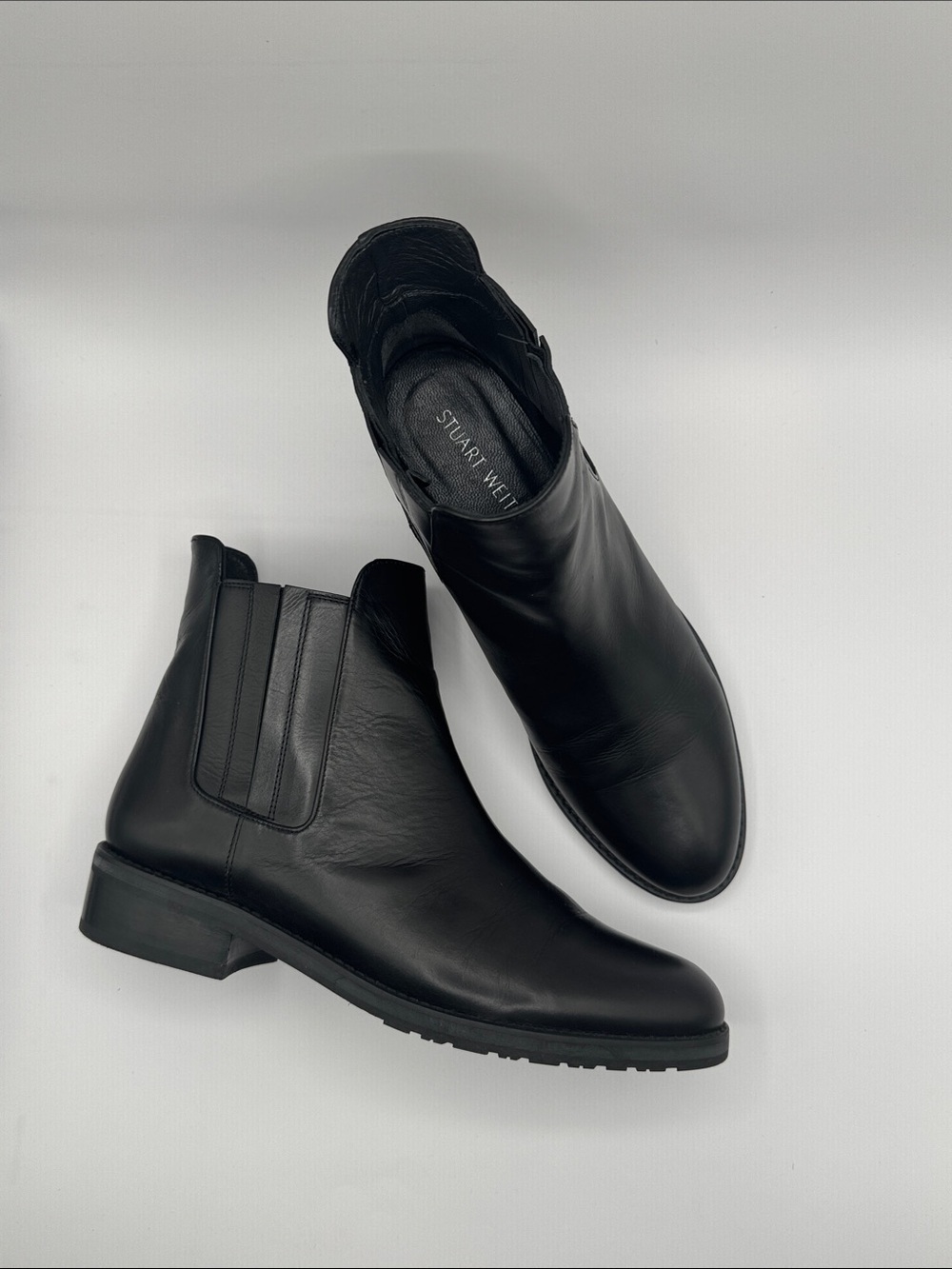 Stuart Weitzman Black Leather Chelsea Chukka Boot Elastic Sides Pull-On Size 7.5